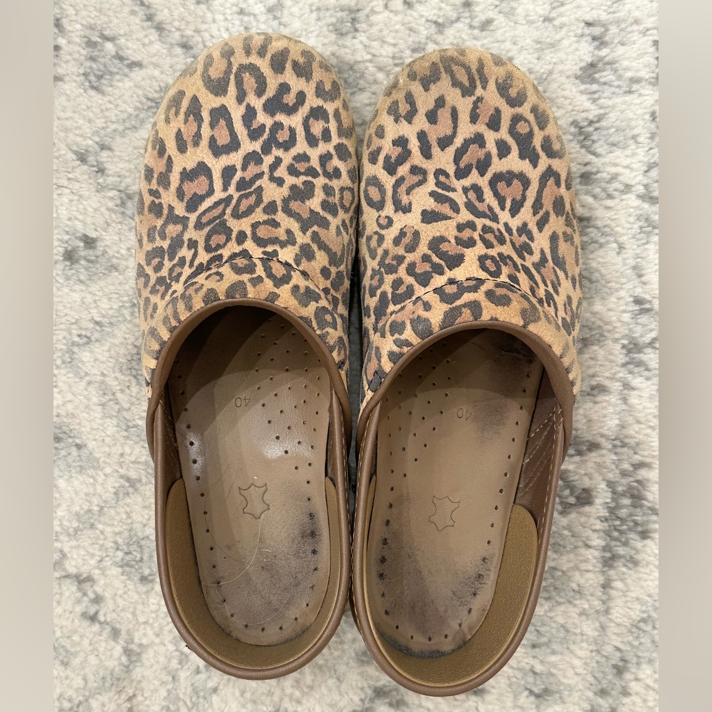 Leopard Print Clogs